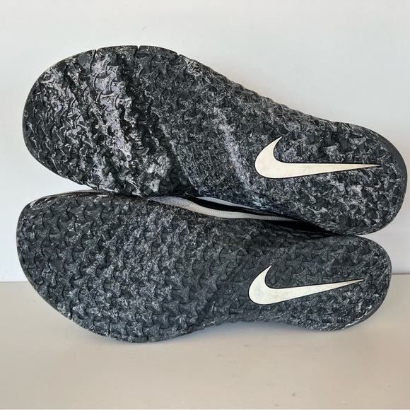 Nike Metcon 4 \'White Sail’ Athletic Training Sneakers in White/Black, size 12